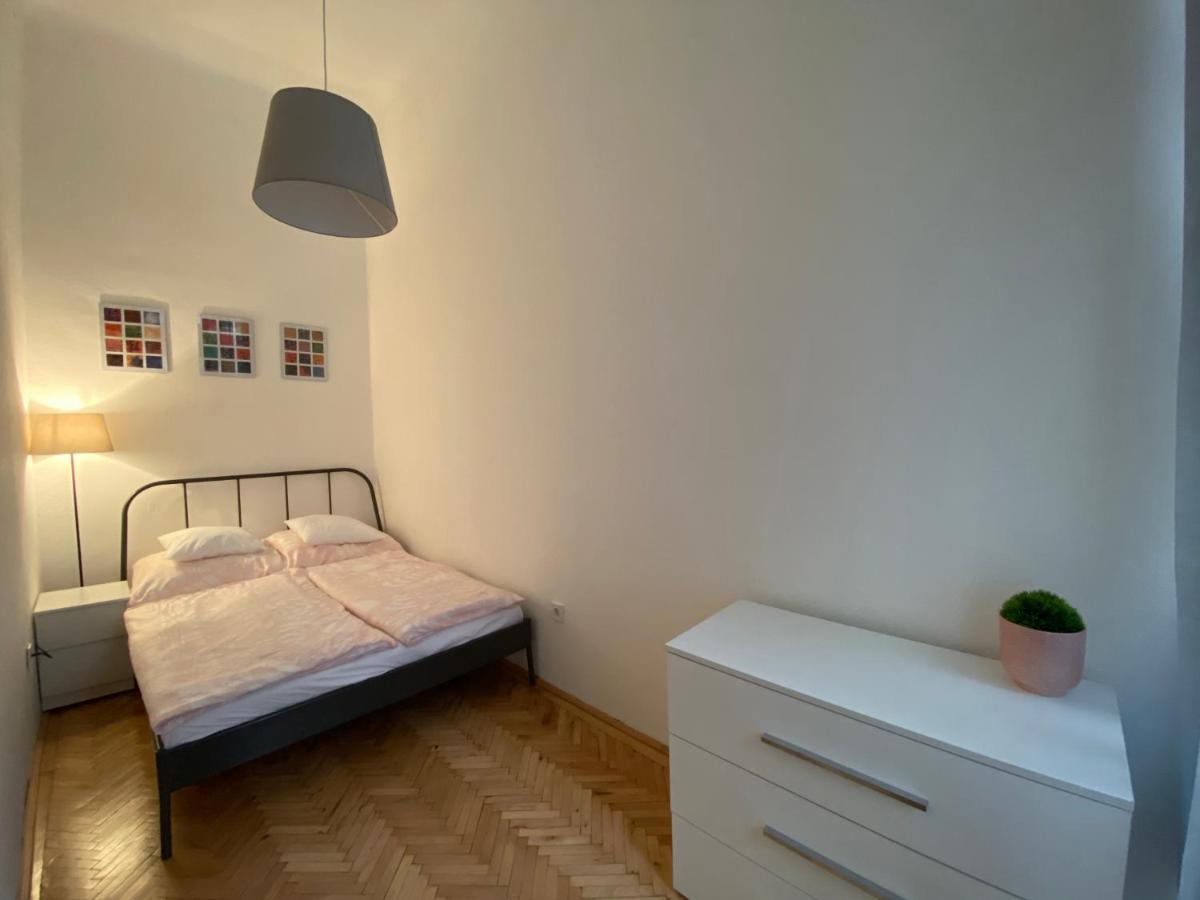 3 Bedrooms- Central Quarter Apartment Budapest Ngoại thất bức ảnh